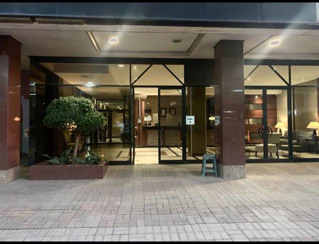 2 BEDROOM APARTMENT FOR SALE IN JOHANNESBURG CBD